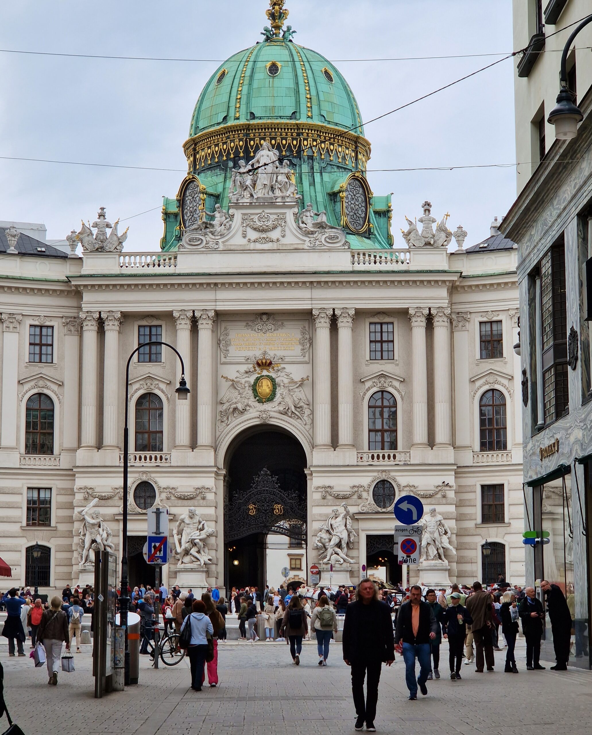 HOFBURG 2